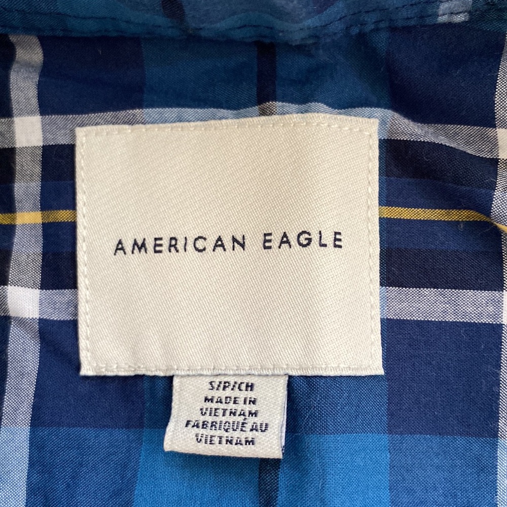 American Eagle plaid button down shirt - Picture 3 of 4